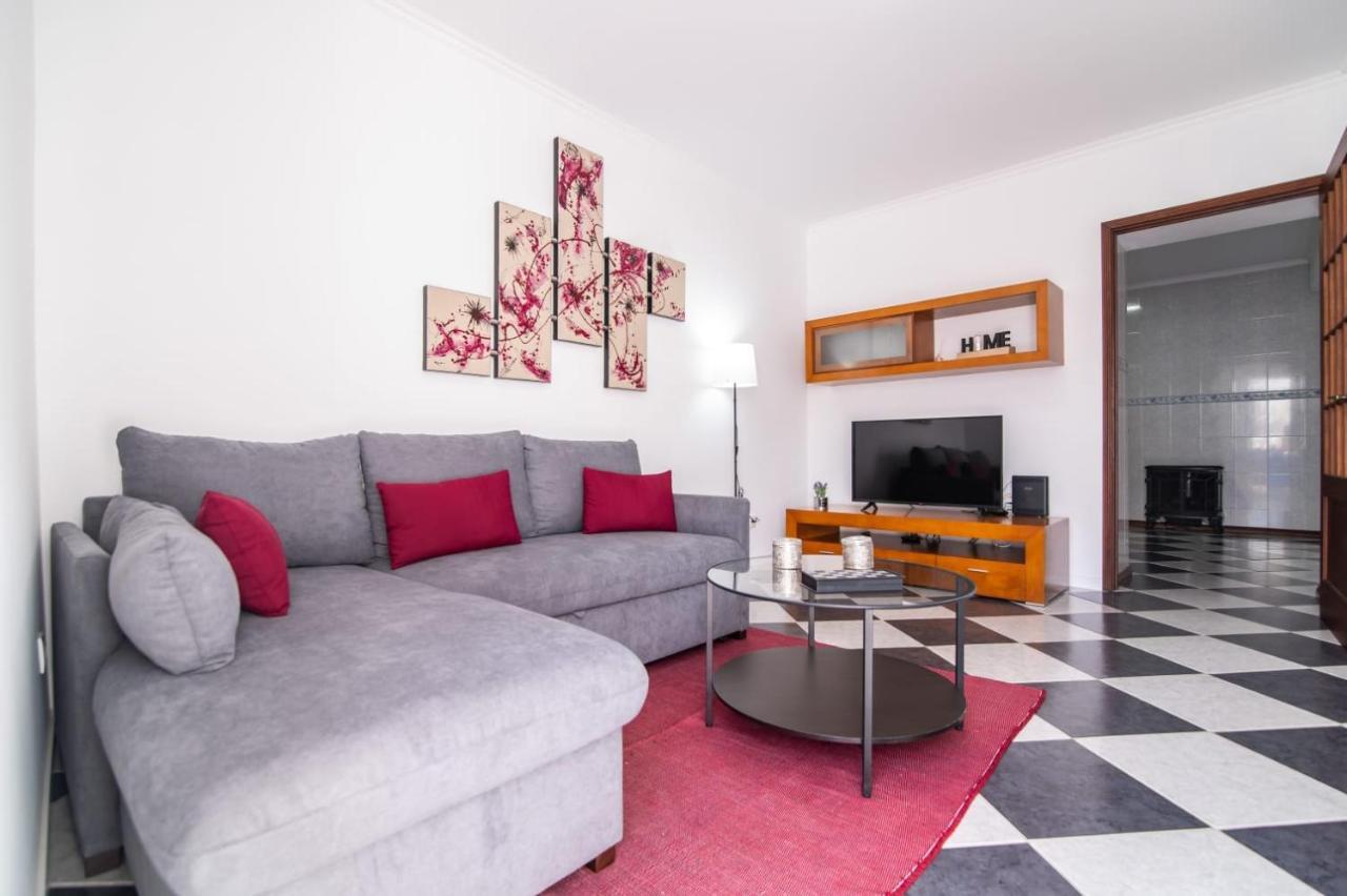 Casa Xadrez Povoacao (Sao Miguel)